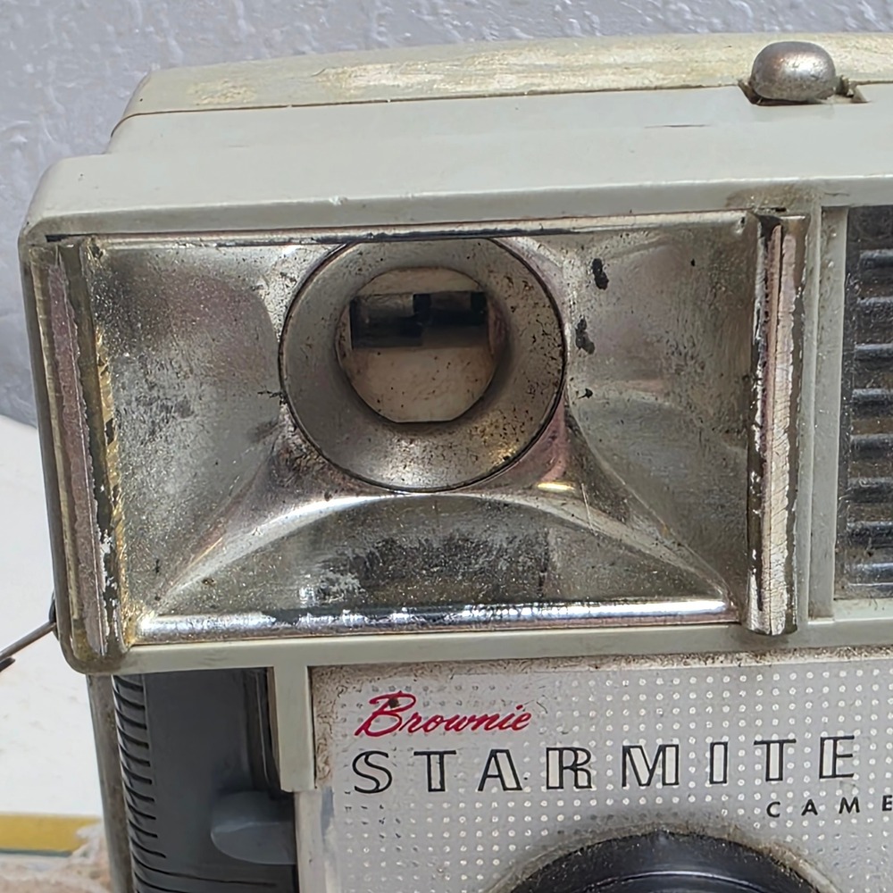Vintage 1960s Kodak Brownie Starmite III‎ 127 Film Camera Grey Mid Century USA - Picture 3 of 9